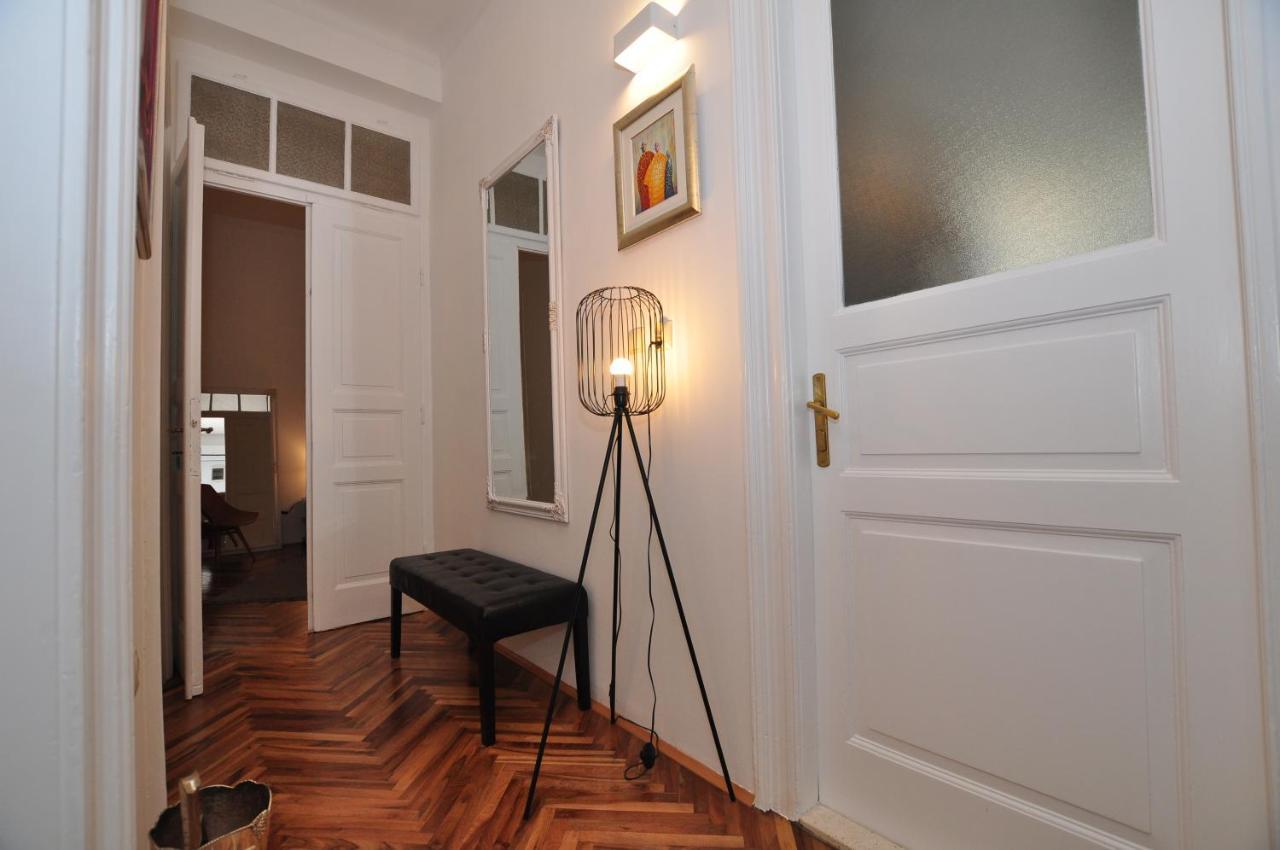 Apartment Moel Сплит Екстериор снимка