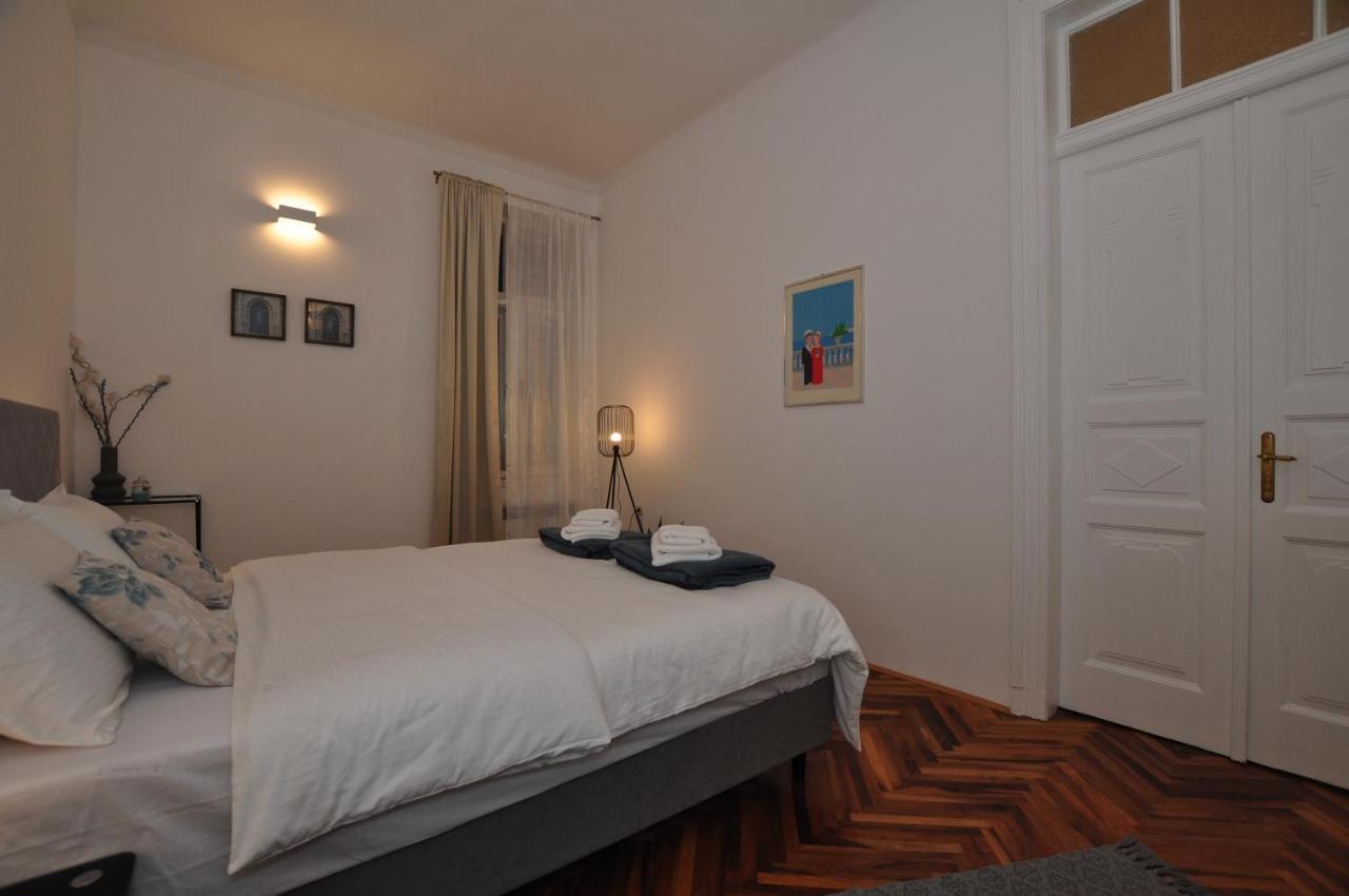 Apartment Moel Сплит Екстериор снимка