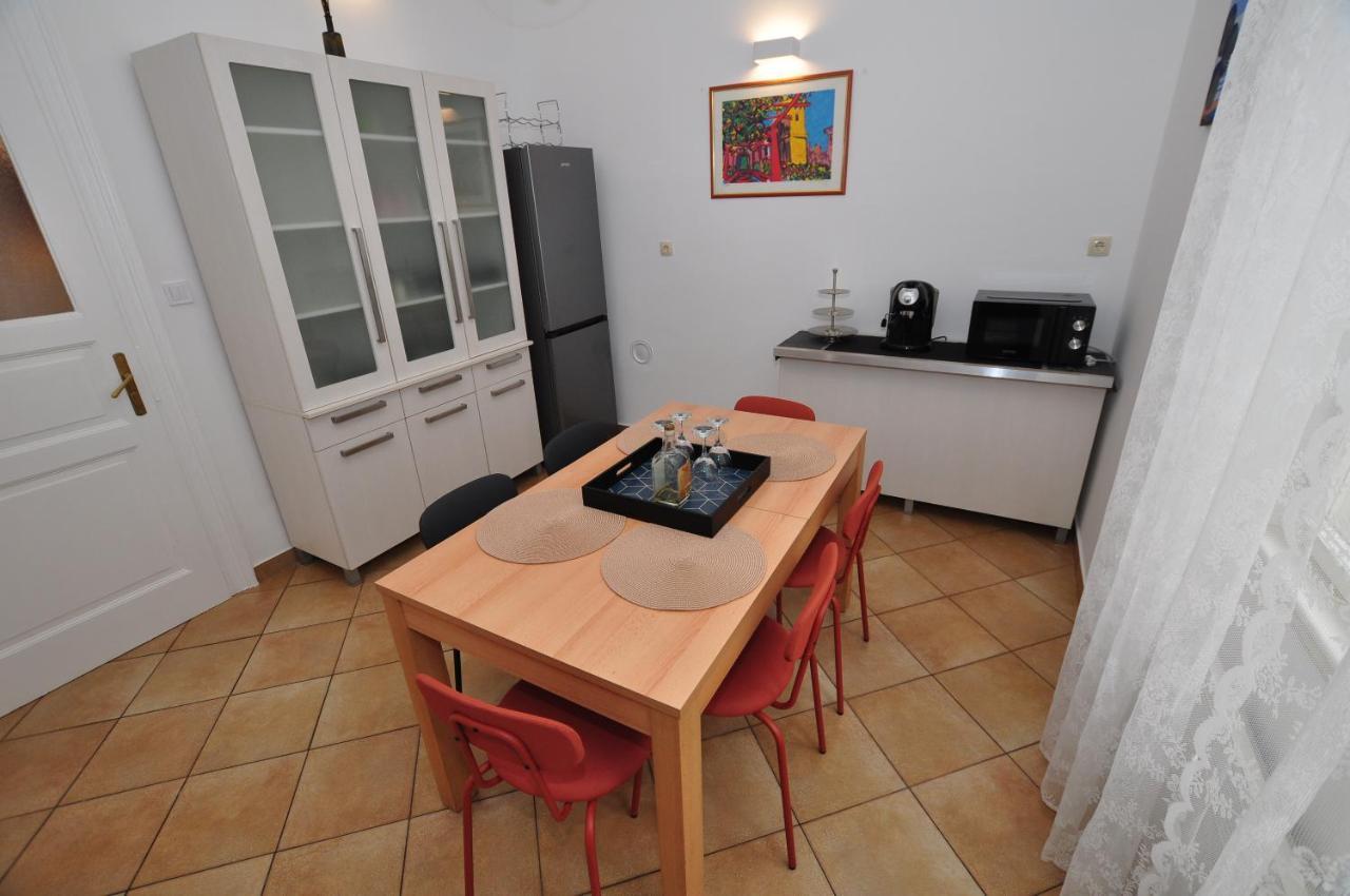 Apartment Moel Сплит Екстериор снимка
