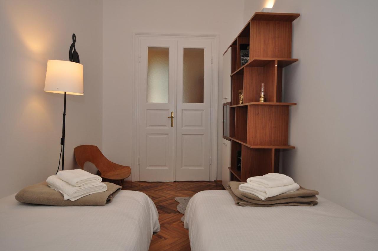 Apartment Moel Сплит Екстериор снимка
