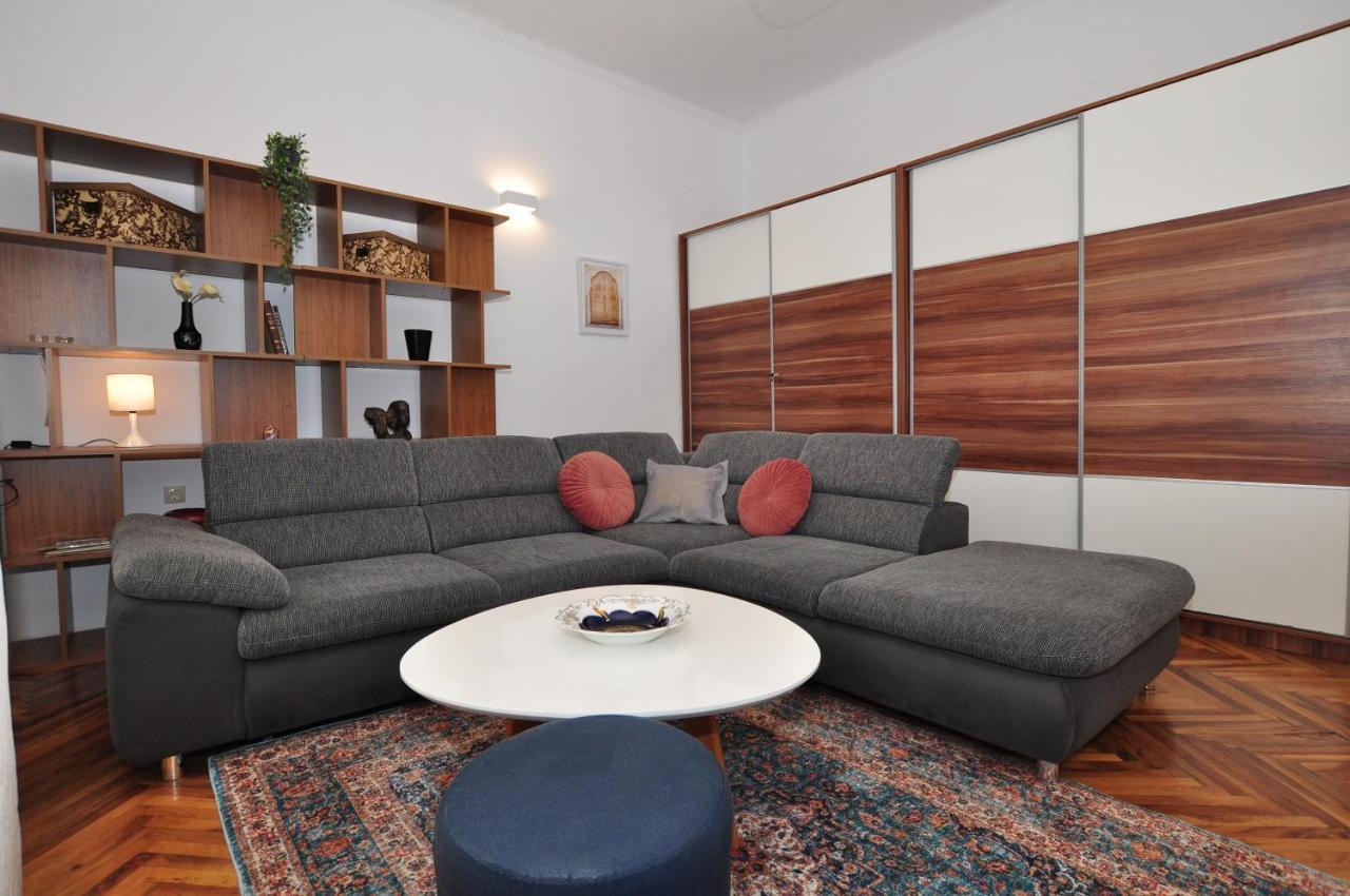 Apartment Moel Сплит Екстериор снимка